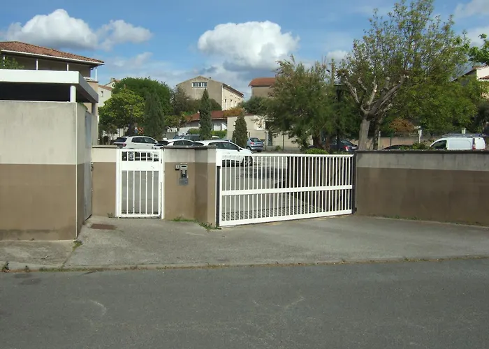 Appartement Carcaluxe